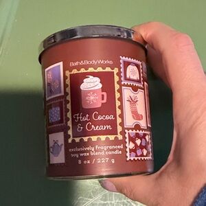 Bath & Body Works Hot Cocoa & Cream Candle - Brown and White